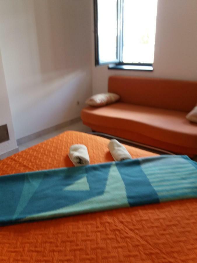 Apartman Koren Malinska Ngoại thất bức ảnh